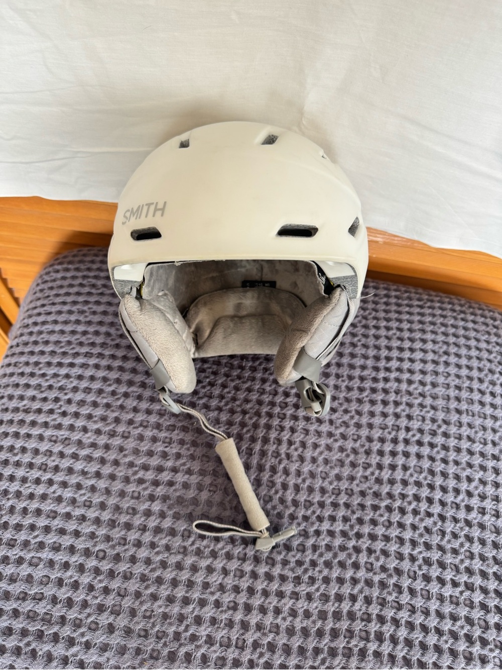 SMITH White/Gray Snowboard/ski Helmet